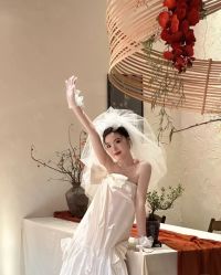 -Lady  Jane高端婚纱礼服馆
