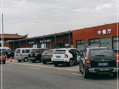 -慈城服务区-停车场