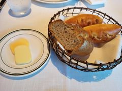 餐前包-Wolfgang’s Steakhouse 沃夫冈牛排馆(上海白玉兰广场店)