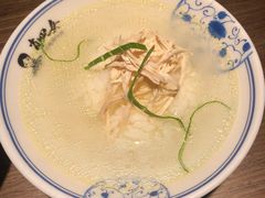 -肖四女乐山跷脚牛肉(六道口店)