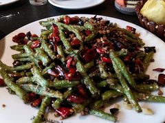 -靠山屯东北农家菜(八龙桥雅苑店)