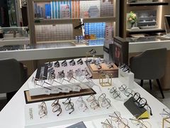 -博士眼镜(罗湖喜荟城店)