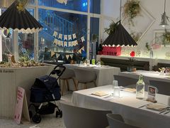 -春树下·树屋花房西餐厅(罍街AS1980店)