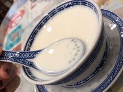 -广信牛奶甜品世家(台东店)