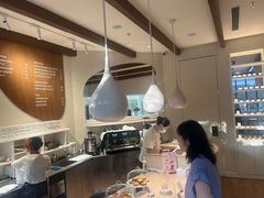 -VERIE BAKEHOUSE