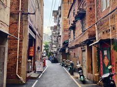 -梁阿婆廿年老牌扣肉糯米饭