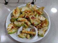 -宏兴烤鱼山庄(宣恩总店)
