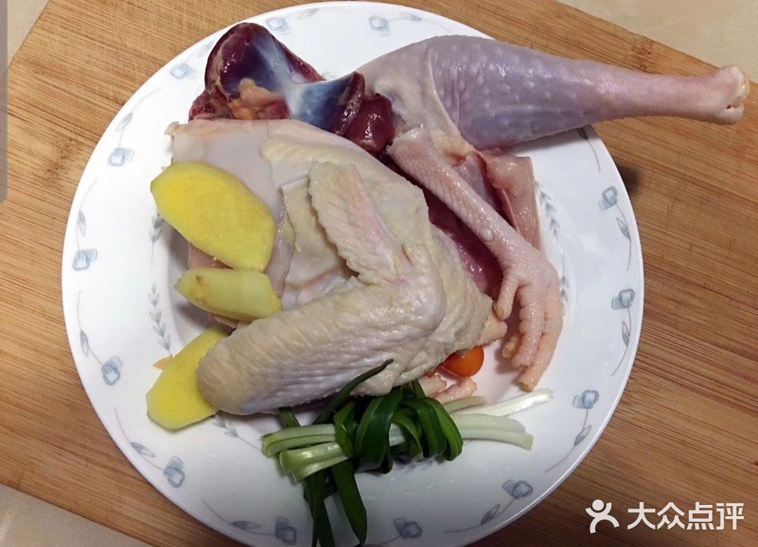 一家三口一锅鸡汤，暖心暖胃营养