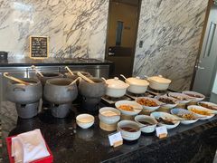 自助调料区-杭州桐庐康莱德酒店西餐厅-舍