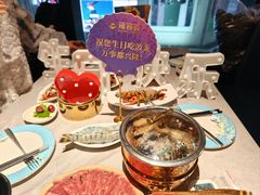 -雍容荟帝王蟹活龙虾展台自助(IFS黑金店)