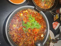 -麻六记(凤凰汇店)