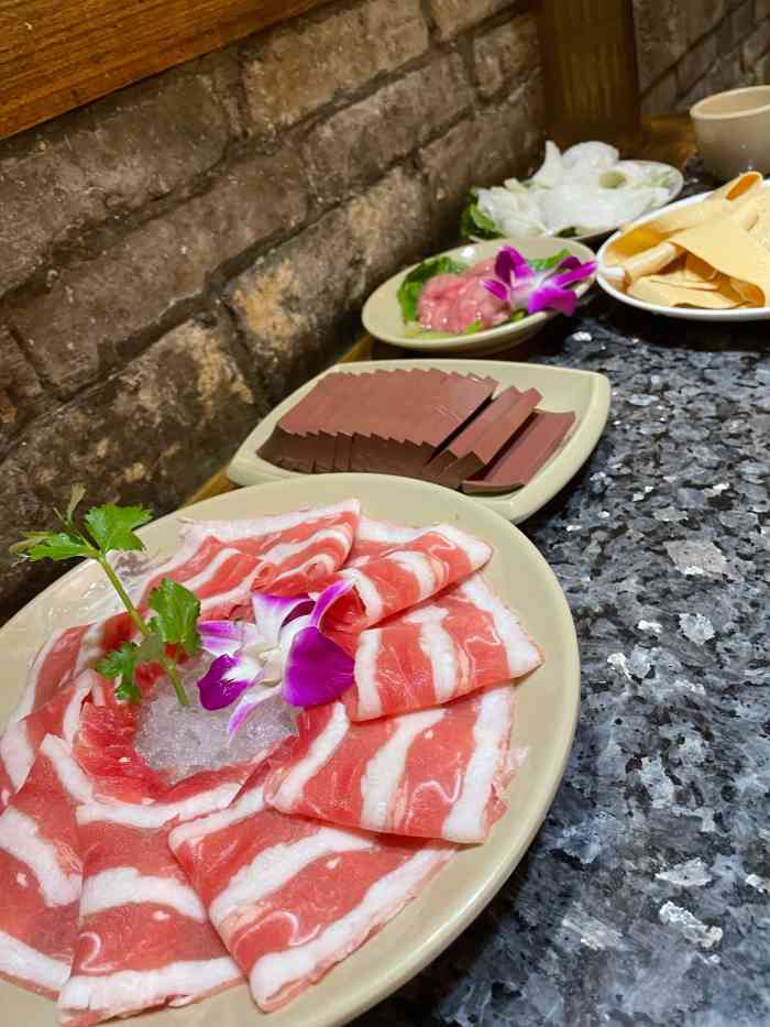 钰樽楼七爷牛肉馆-"来过很多次了 每次都是买的套餐券 感觉套.