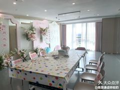 -雪梅月子中心(华侨城店)