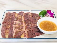 经典款驴肉火烧-培万河间驴火•驴肉火锅(东平店)