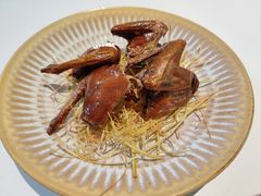 脆皮乳鸽-听香·678茶铺(猛追湾店)