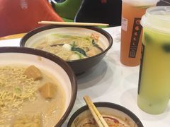 -张亮麻辣烫(尚都SOHO店)