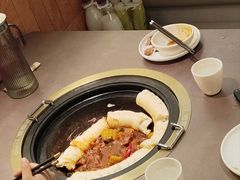 -锅飘飘·东北铁锅炖(雨花客厅店)