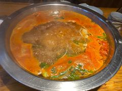 -野山舂·贵州现舂酸汤火锅(鸿通城店)