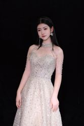 点击看大图 -拉瑞娜LaReine婚纱礼服高级定制