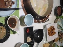 -洪氏嗨捞·猪肚鸡火锅(阳光天地店)