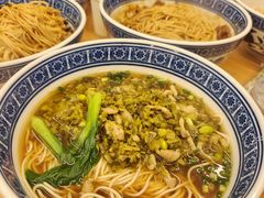 咸菜毛豆面-沪西老弄堂面馆(定西路店)