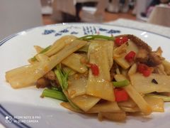 香辣脆笋炒牛肚-雅和生态渔庄·宜城锅巴饭(龙灵山公园店)
