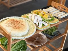 -有一锅·野生菌黑山羊腊排骨火锅(古城北门店)