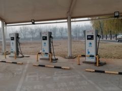 -窦店服务区-停车场
