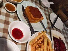 -新大咀港式茶餐厅(宝山万达店)
