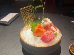 -蟹犇•帝王蟹雪蟹(陆家嘴店)