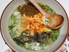苗家口味酸笋圆粉-百春原湖南牛肉粉(百联世纪店)