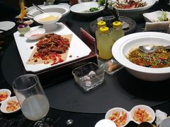 -忆江南·临江鱼馆