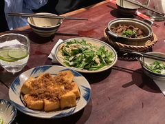 -Cuc Gach Quan Restaurant