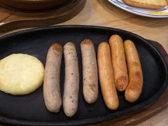特色烤肠拼盘-萨莉亚意式餐厅(南京环亚凯瑟琳广场店)