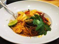 -Chom Cafe and Restaurant