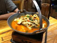 -老滇山寨•云南特色菜•地方菜•民族风情歌舞表演(金碧店)