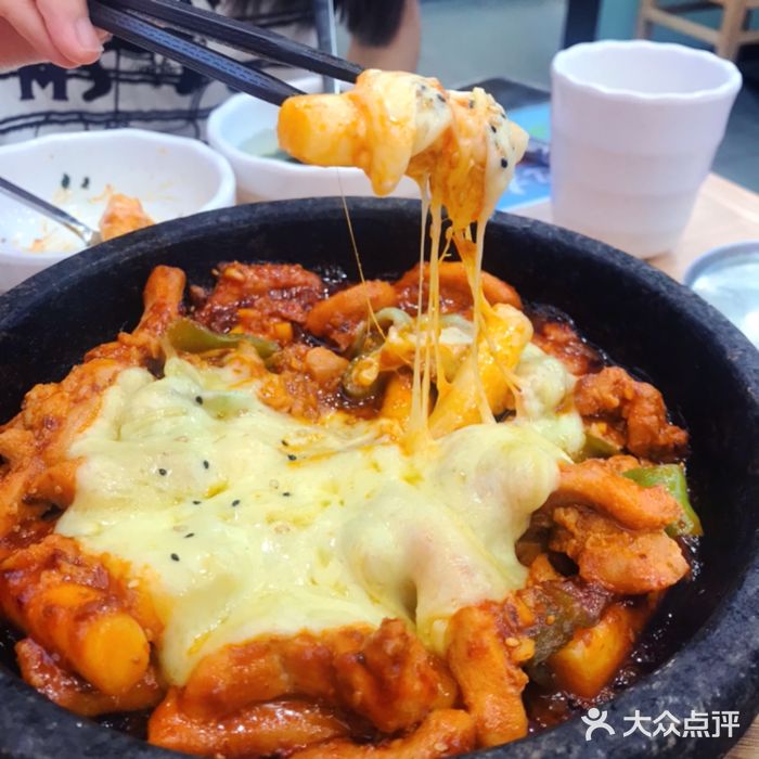米村拌饭(城阳万象汇店)芝士年糕鸡图片