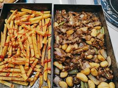 -老东镇啤酒屋海鲜加工·蒸汽海鲜·海鲜烧烤(台东店)