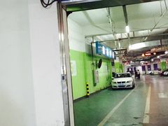 -大连恒隆广场-地下停车场
