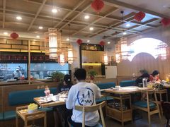 大堂-和福顺牛肉大虾焖锅自助(宝业店)