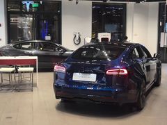 -TESLA 特斯拉(上海太古汇体验店)