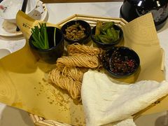 -丁里羊肉小镇(天鹅湖总店)
