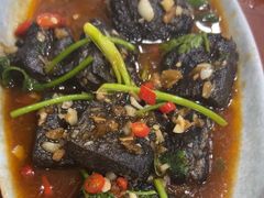 -湖南人家湘菜馆(镇江路店)