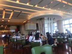 靠窗位-湖景知味西餐厅•自助餐• 轻食(南京金茂威斯汀大酒店)