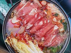 部队锅-MI WU FACTORY米屋美食工厂餐厅(绿地店)