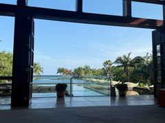 -亚龙湾喜来登·美景台大堂吧