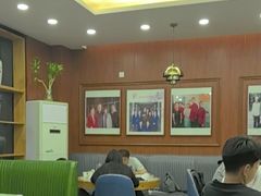 -高玛纳驴肉火烧(一世界店)