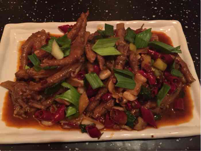 九味真火-"这种店～味道一般～学人家海特～还有欧雅的.