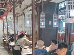 -阿瓦山寨·湘菜现炒·剁椒鱼头王(咸阳总店)