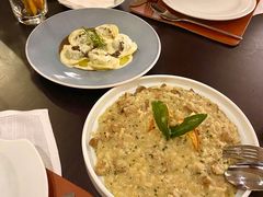 -卡佩罗意大利餐厅及酒吧Al Cappello Trattoria